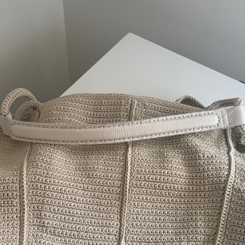 The Sak Los Feliz Crochet Large Tote - Picture 4 of 6